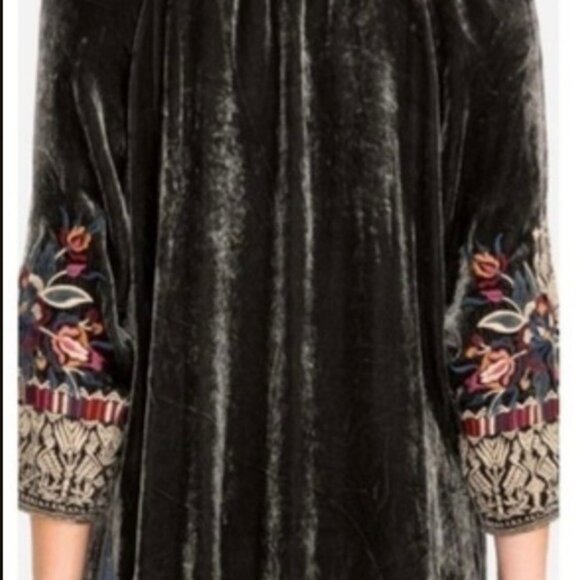 Johnny Was - Claude Embroidered Velvet Blouse In Gray Silk Blend Size 2XL - Picture 2 of 7